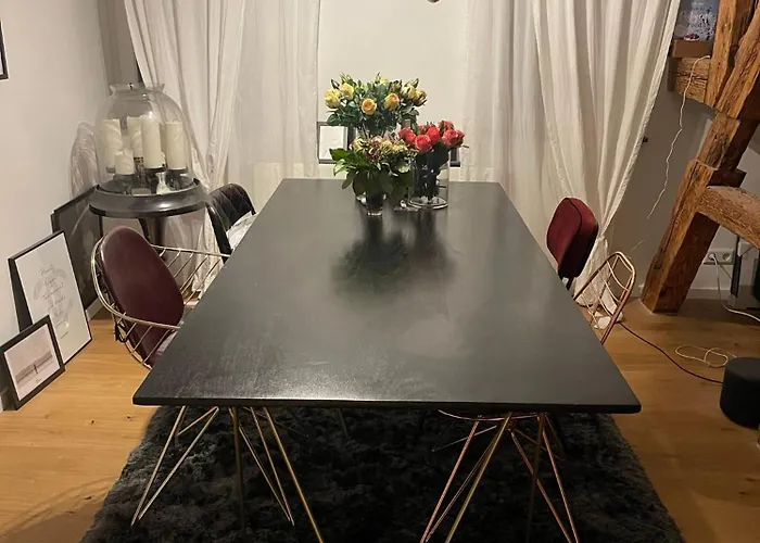 Wunderschoene Loftwohnung Mit Dachterrasse דירה